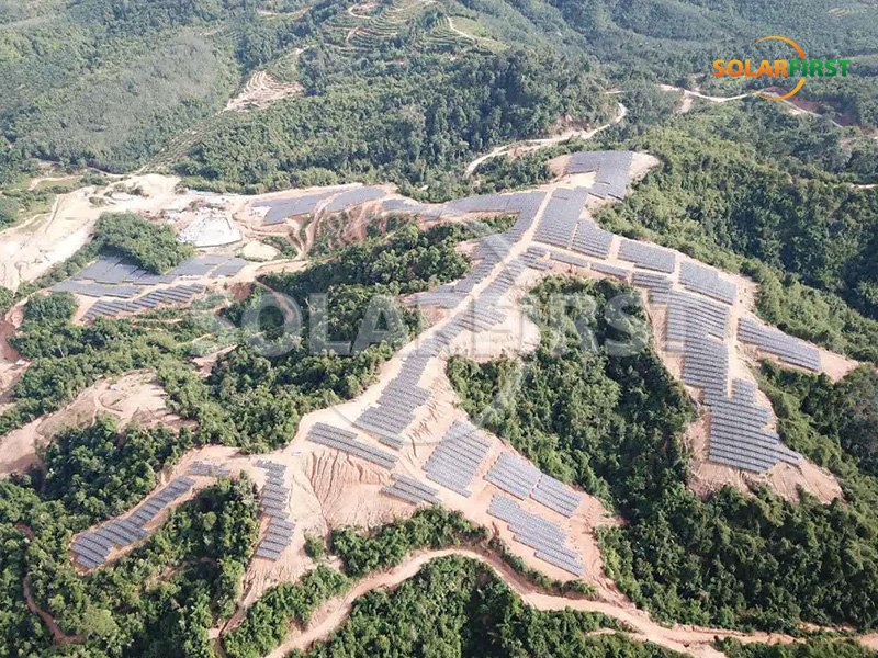 マレーシアの48.9MWp地上設置