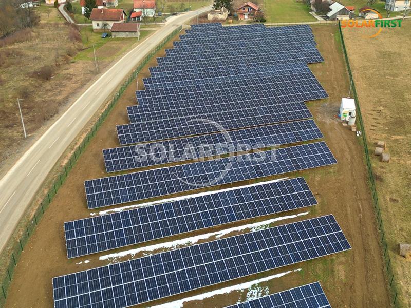 711.7KWp 地上山 ボスニア・ヘルツェゴビナ