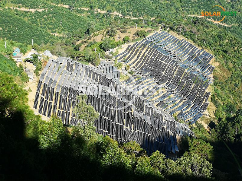 雲南省の36MWpフレキシブル構造マウント