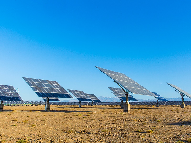 新疆ウイグル自治区トリ：太陽光発電は貧困から脱却した世帯の収入を着実に増やすのに役立つ